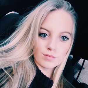 Meet your Posher, Abby